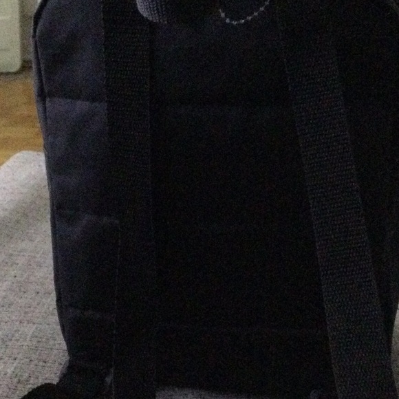 Puma - Picture 4 of 5